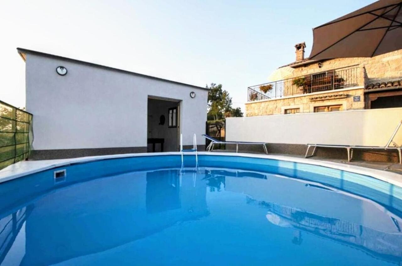 The Grandview Residence Buzet Εξωτερικό φωτογραφία